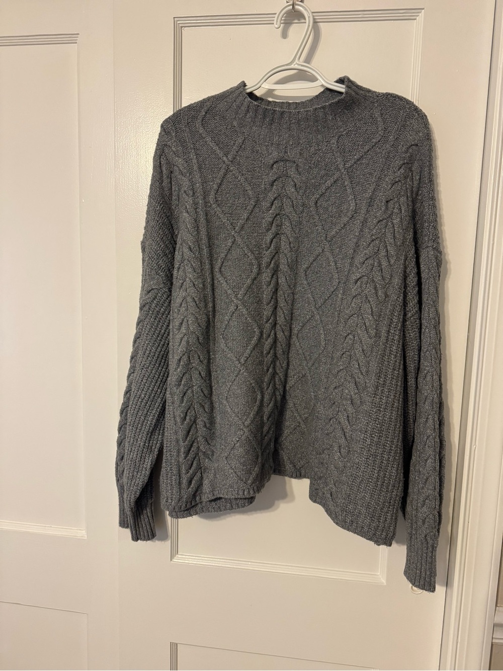 Old Navy Heather Gray Cable Knit Crew Sweater